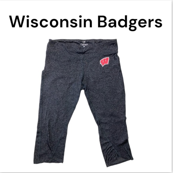 Colosseum Wisconsin Badgers Cropped Grey Workout Leggings - Picture 1 of 9